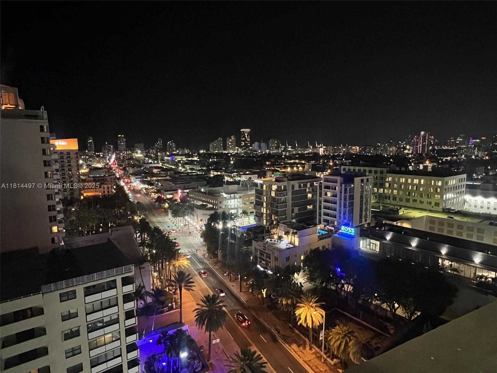 Small Image of 100 LINCOLN RD #PH12, Miami Beach Number 36