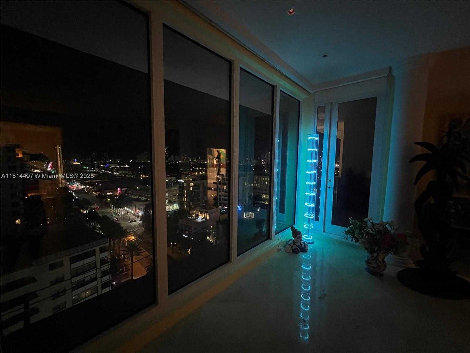 Small Image of 100 LINCOLN RD #PH12, Miami Beach Number 38