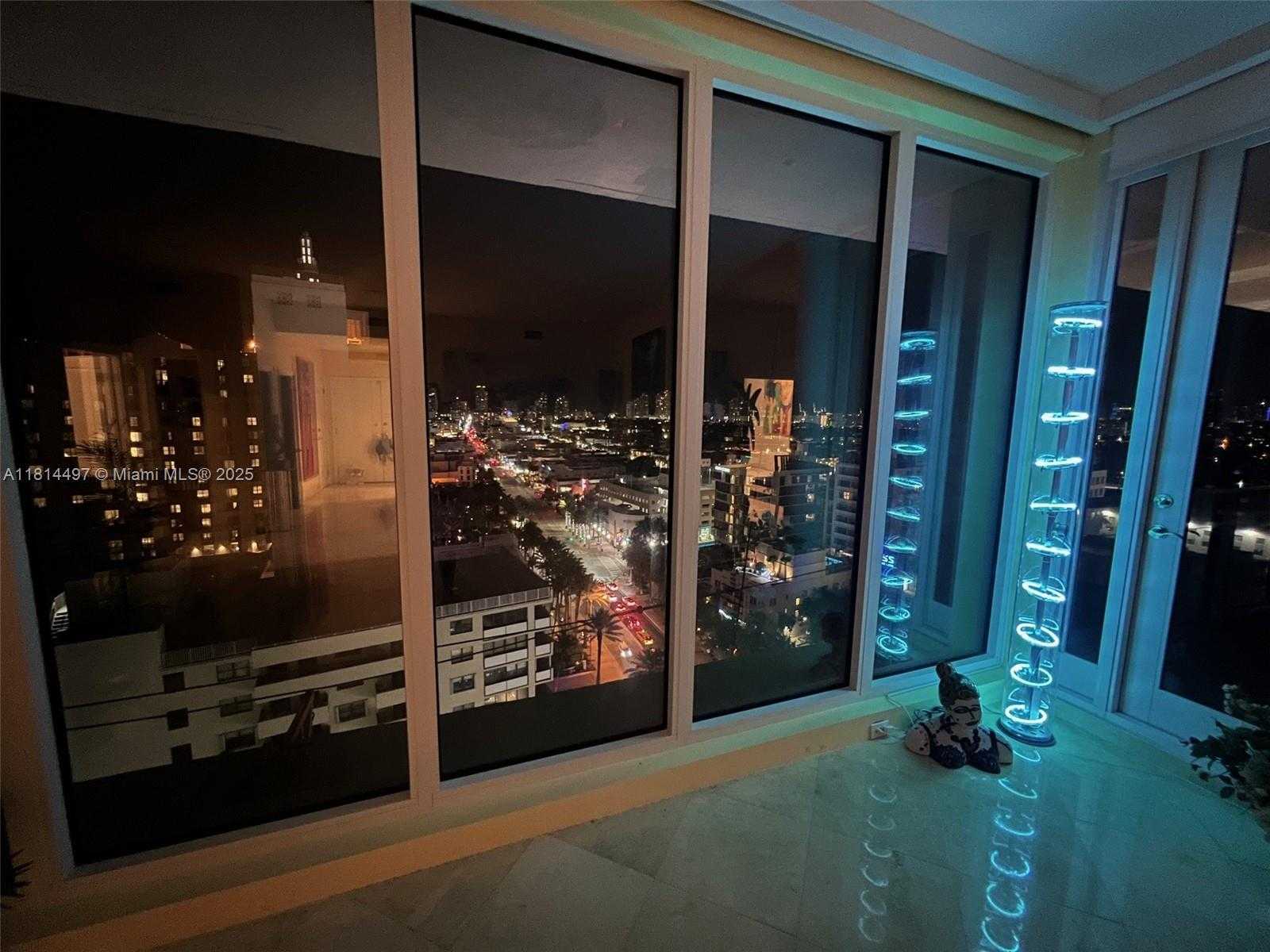 Small Image of 100 LINCOLN RD #PH12, Miami Beach Number 39