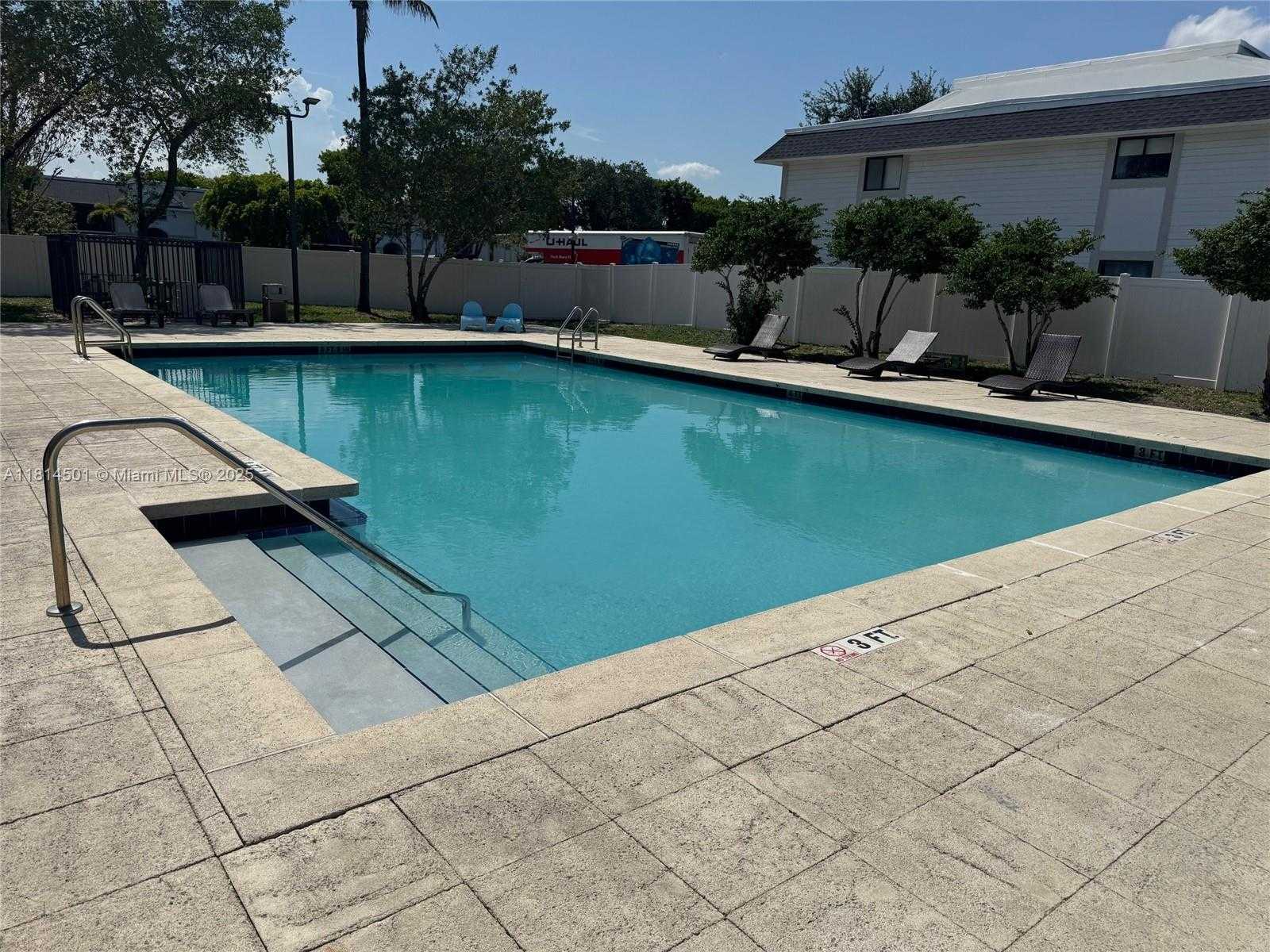 Small Image of 6195 NORTH WEST 186TH ST #303, Hialeah Number 11