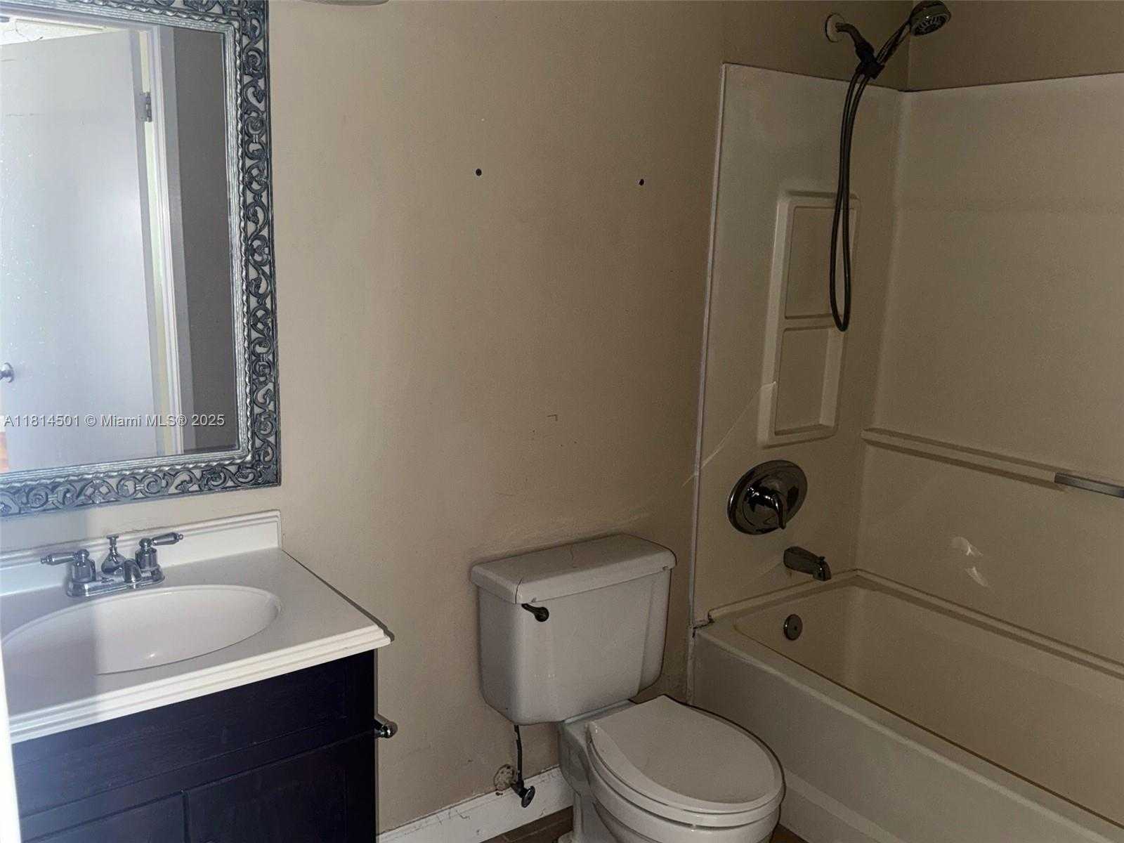 Small Image of 6195 NORTH WEST 186TH ST #303, Hialeah Number 8