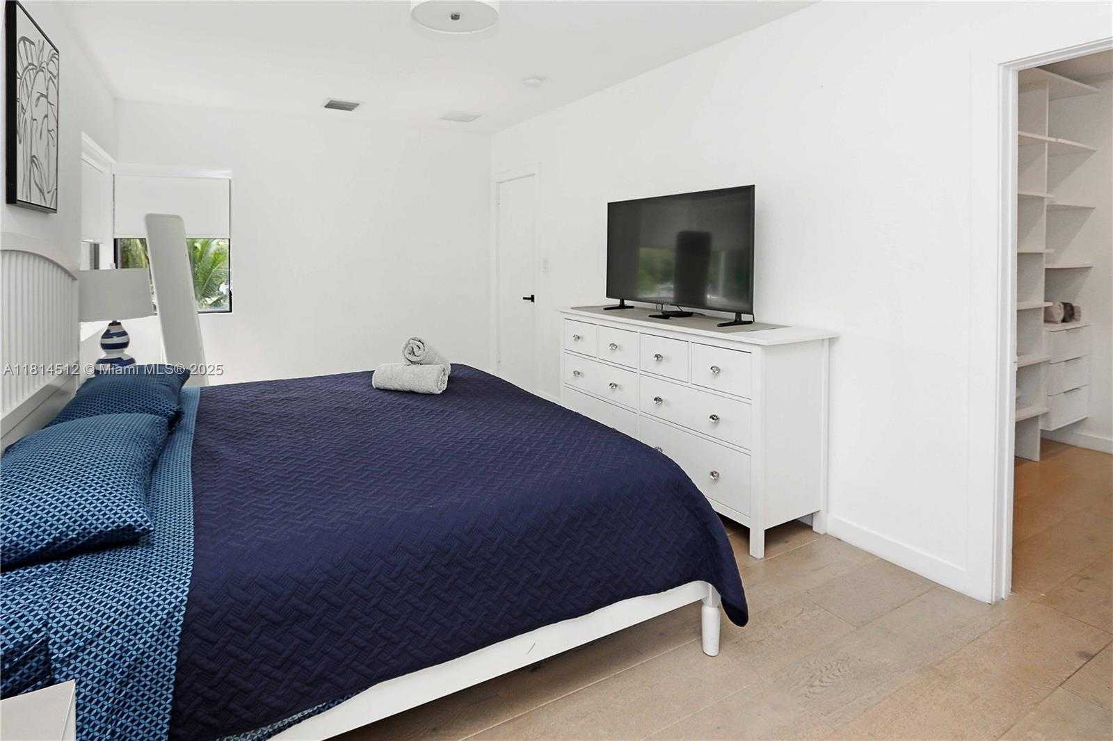 Small Image of 1109 NORTH EAST 89TH ST, Miami Number 29