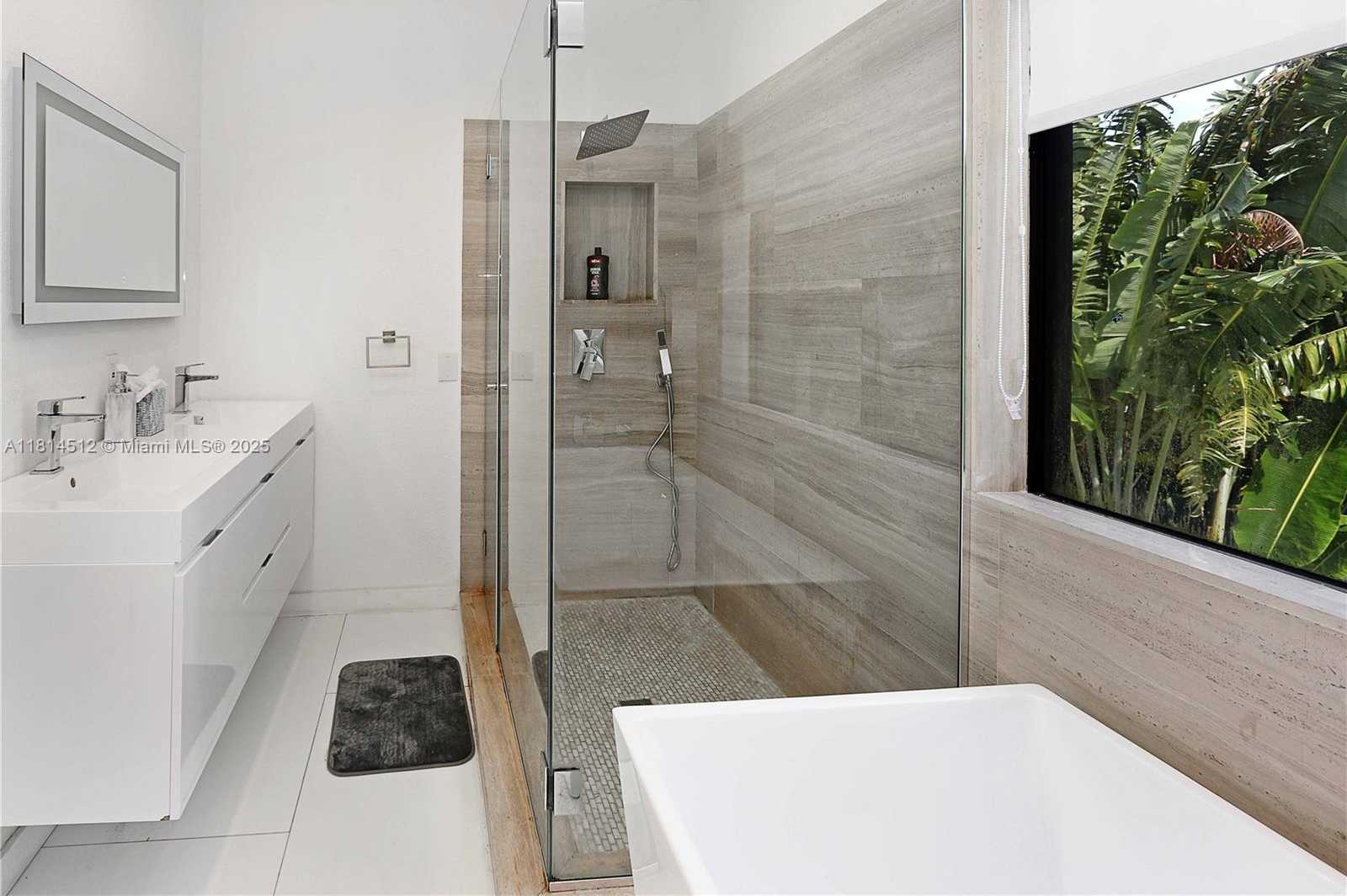 Small Image of 1109 NORTH EAST 89TH ST, Miami Number 32