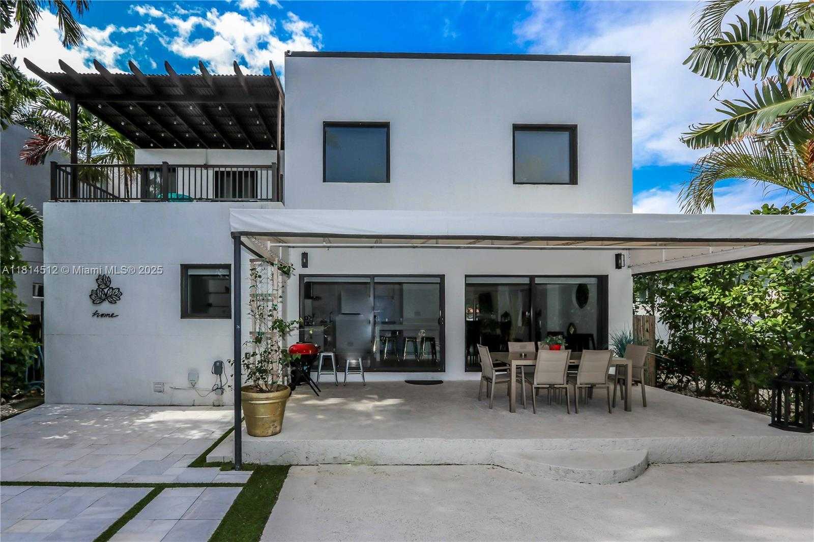 Small Image of 1109 NORTH EAST 89TH ST, Miami Number 41