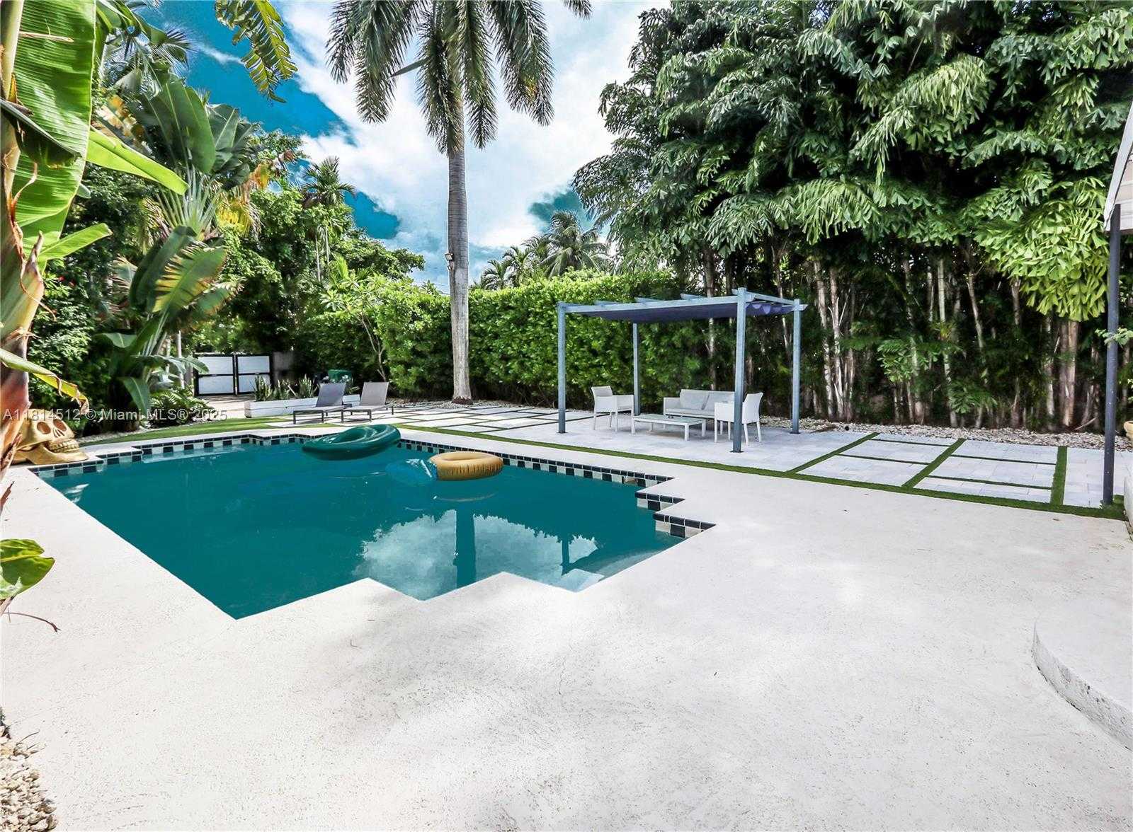 Small Image of 1109 NORTH EAST 89TH ST, Miami Number 42