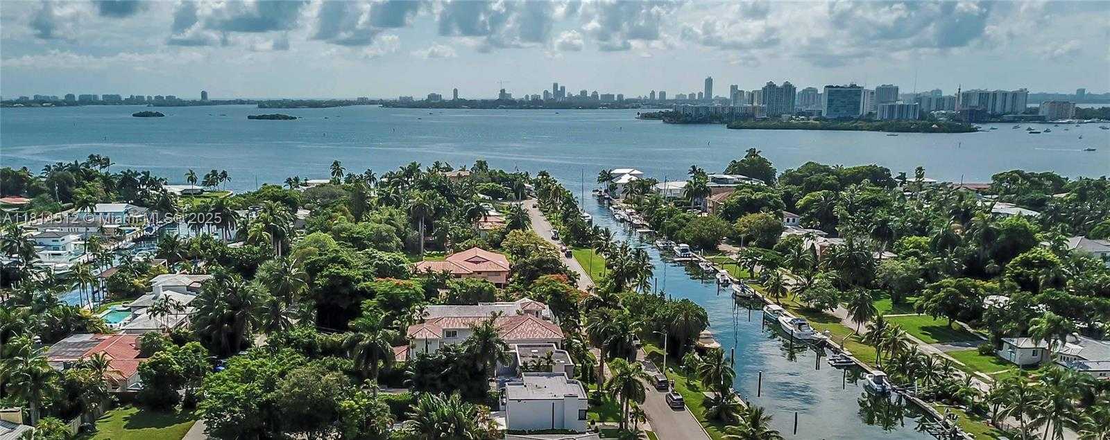 Small Image of 1109 NORTH EAST 89TH ST, Miami Number 7