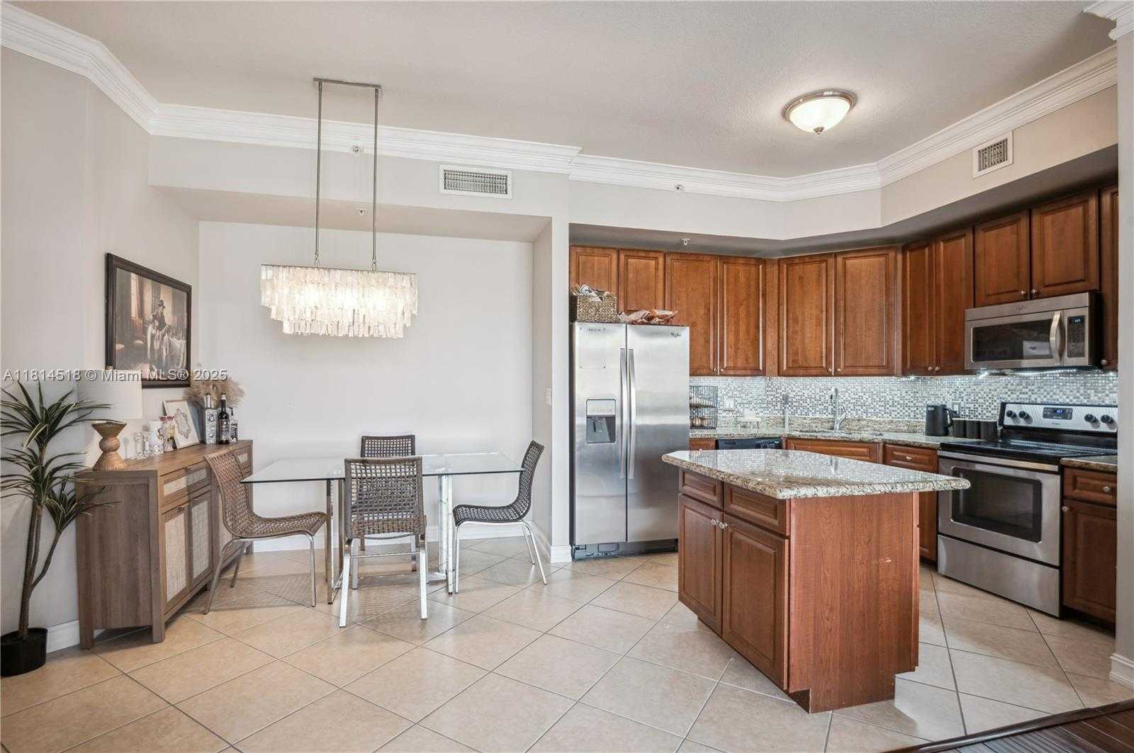 Small Image of 3001 NORTH EAST 185TH ST #632, Aventura Number 2