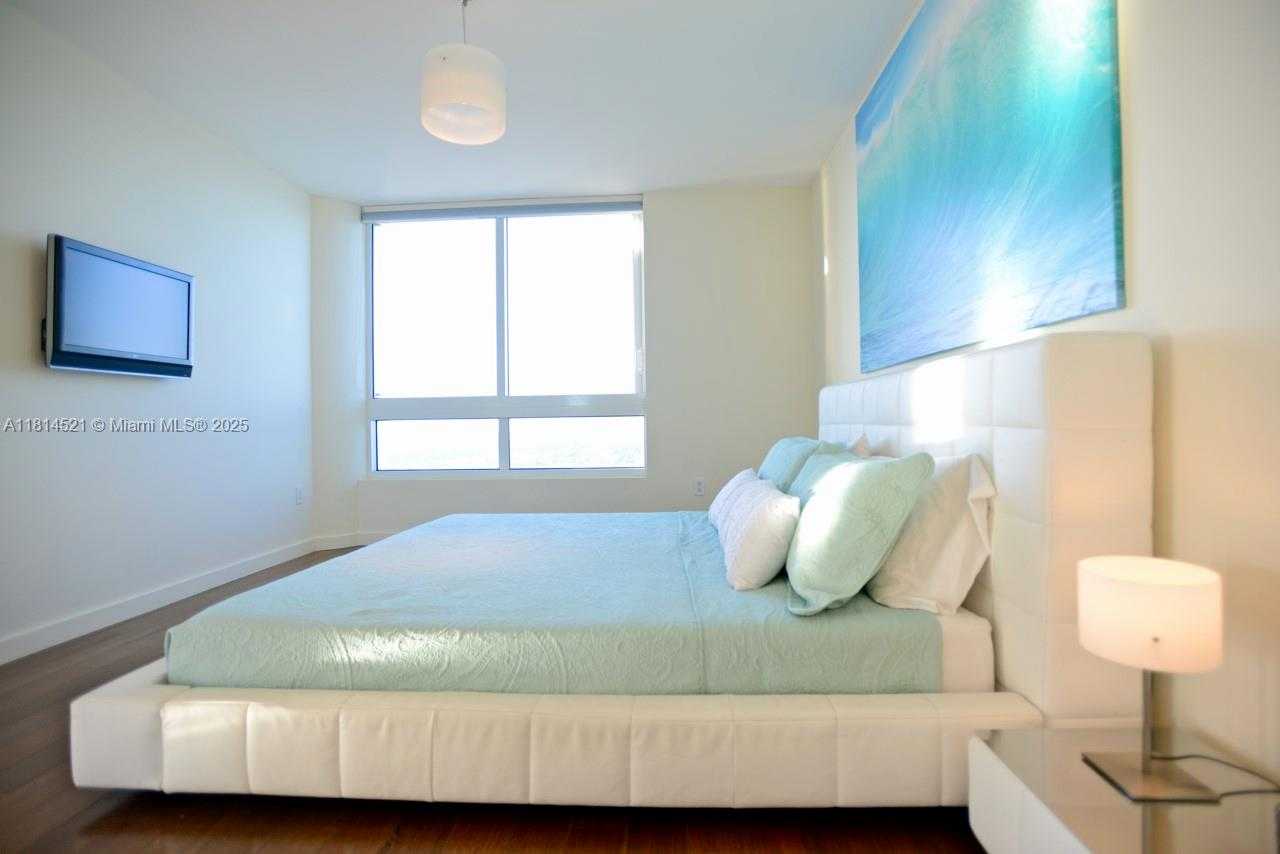 Small Image of 6365 COLLINS AVE #3908, Miami Beach Number 10