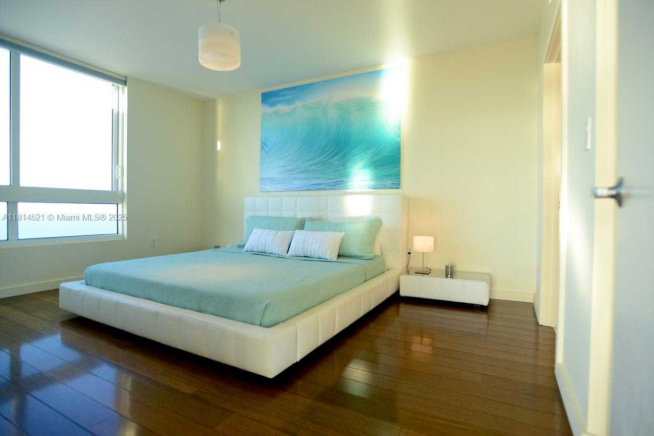 Small Image of 6365 COLLINS AVE #3908, Miami Beach Number 9