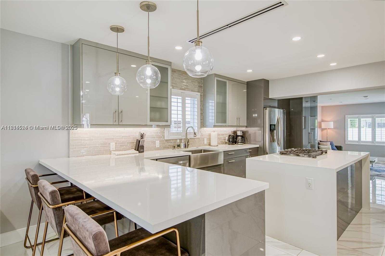 Small Image of 1239 WASHINGTON ST #1239, Hollywood Number 14