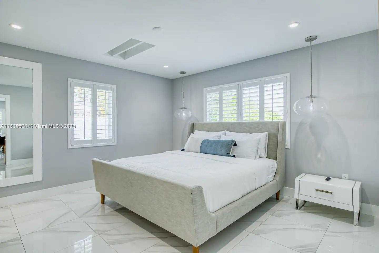 Small Image of 1239 WASHINGTON ST #1239, Hollywood Number 17