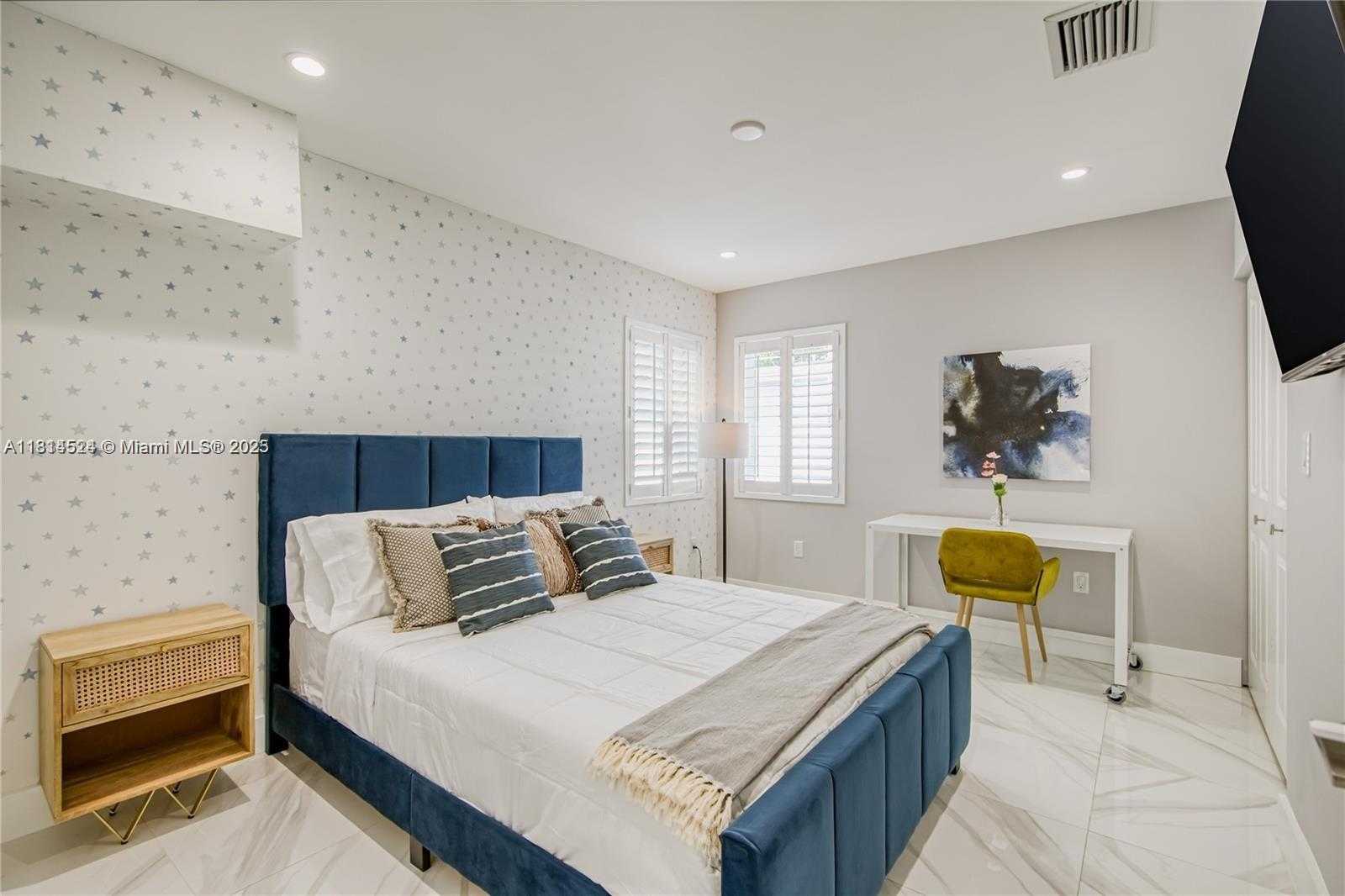 Small Image of 1239 WASHINGTON ST #1239, Hollywood Number 19