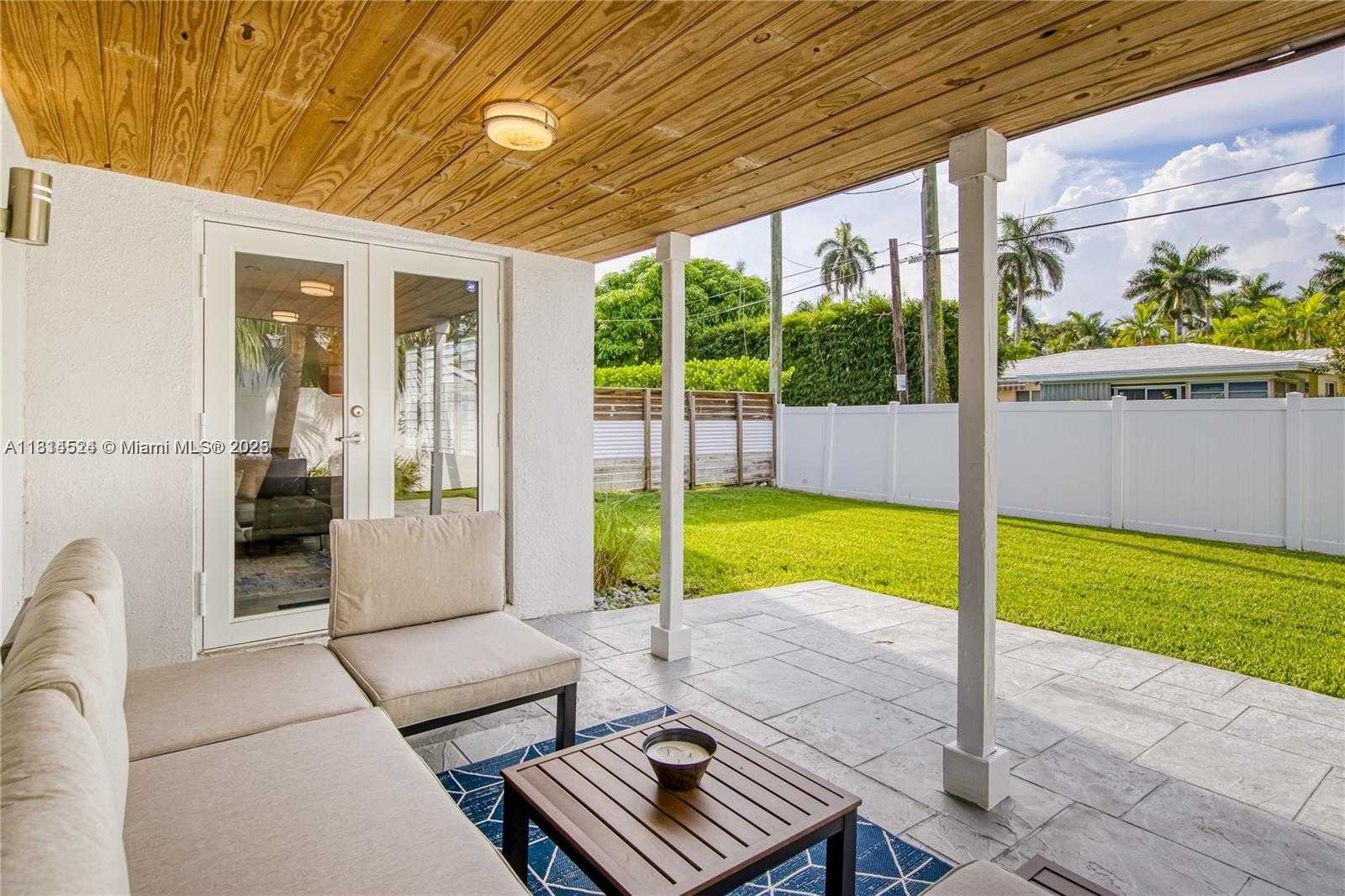 Small Image of 1239 WASHINGTON ST #1239, Hollywood Number 26
