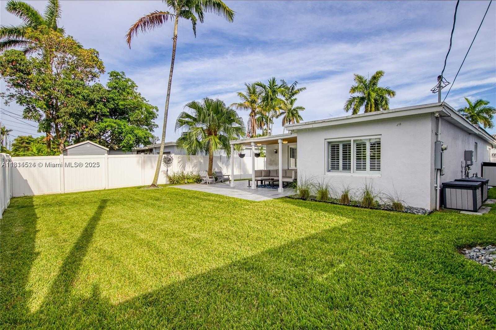 Small Image of 1239 WASHINGTON ST #1239, Hollywood Number 35