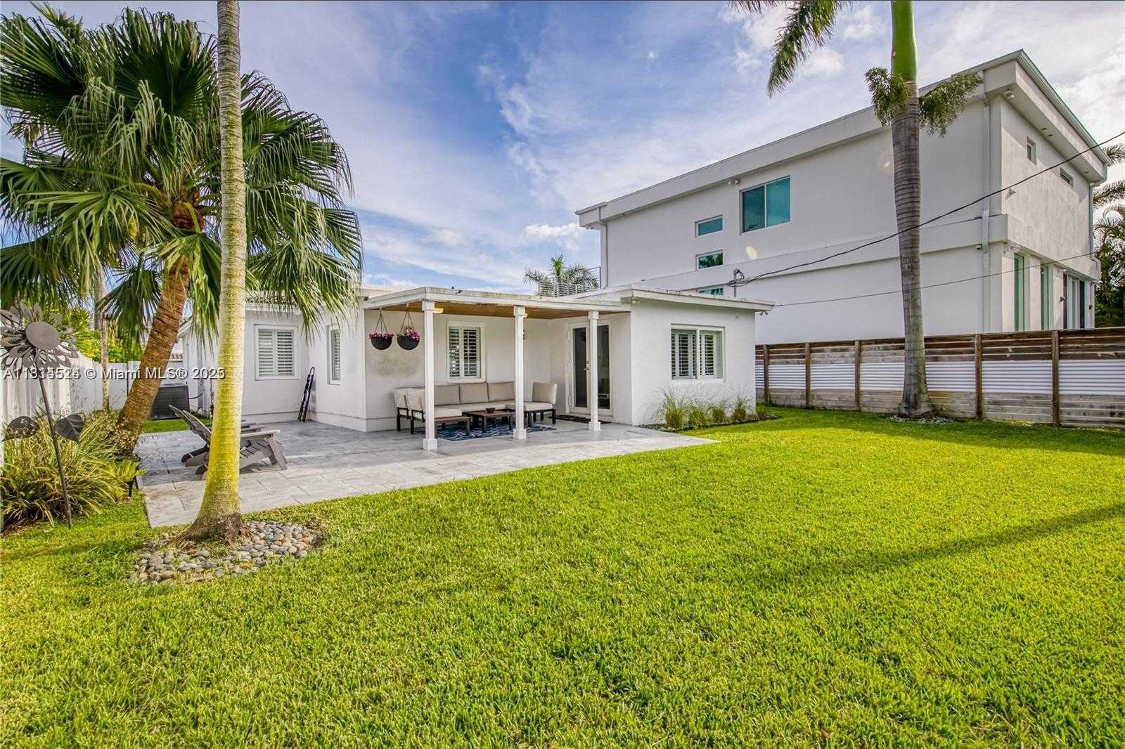 Small Image of 1239 WASHINGTON ST #1239, Hollywood Number 39