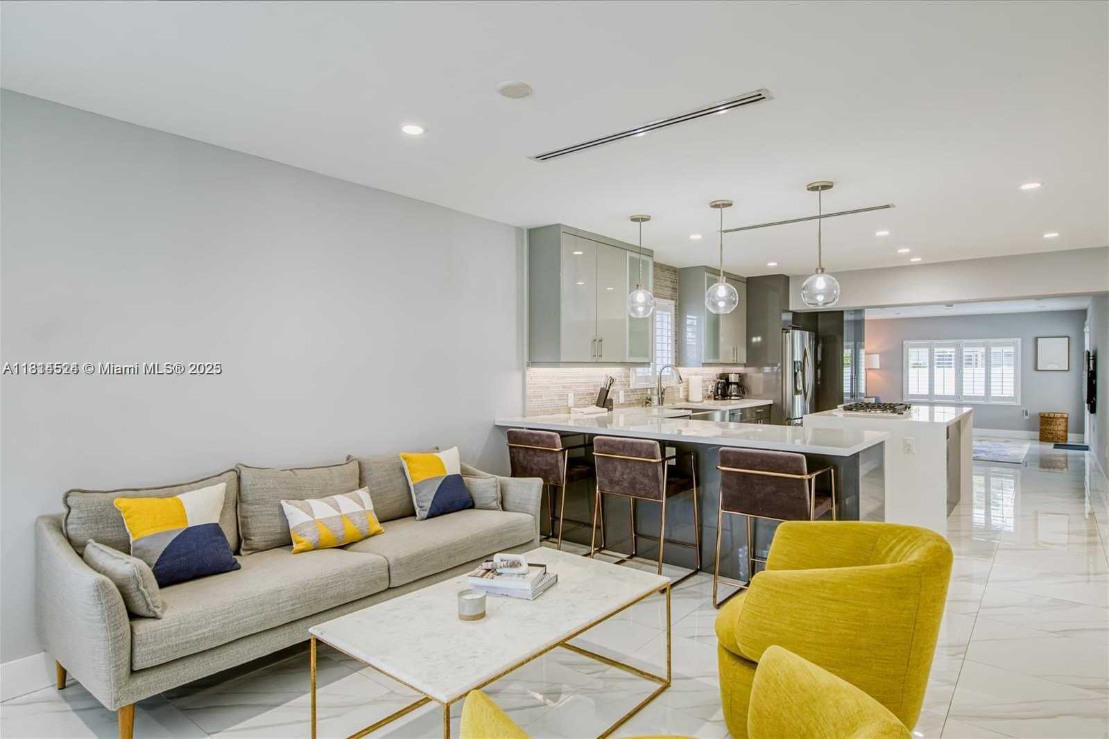 Small Image of 1239 WASHINGTON ST #1239, Hollywood Number 4