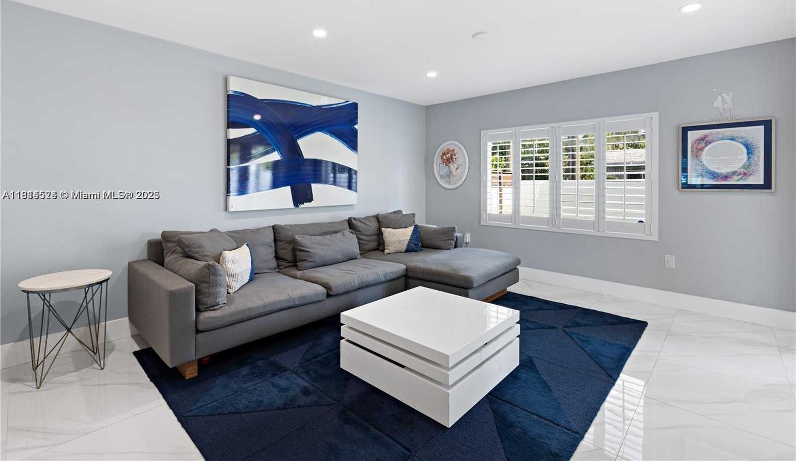 Small Image of 1239 WASHINGTON ST #1239, Hollywood Number 8