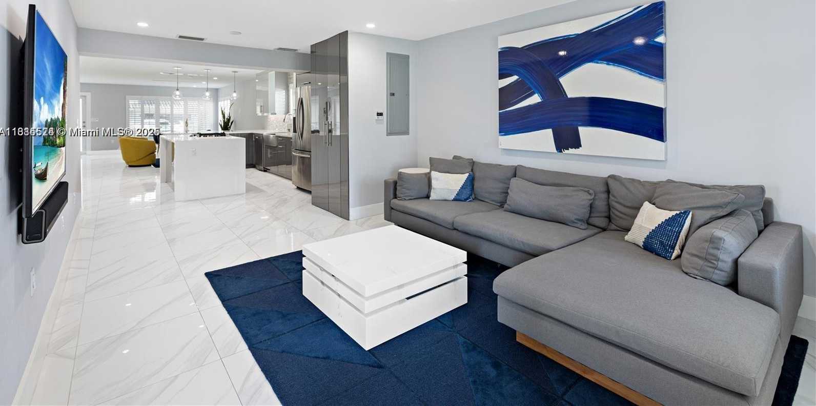 Small Image of 1239 WASHINGTON ST #1239, Hollywood Number 9