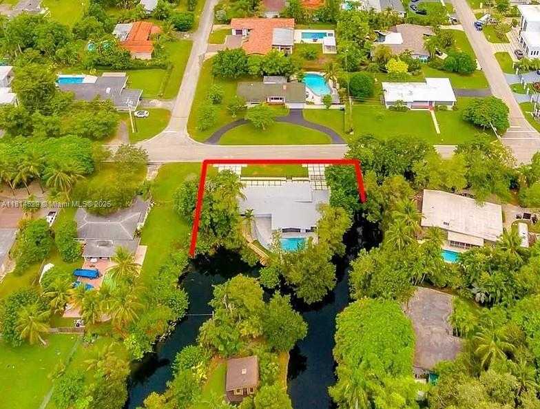 Small Image of 6025 SOUTH WEST 72ND AVE #-, Miami Number 2