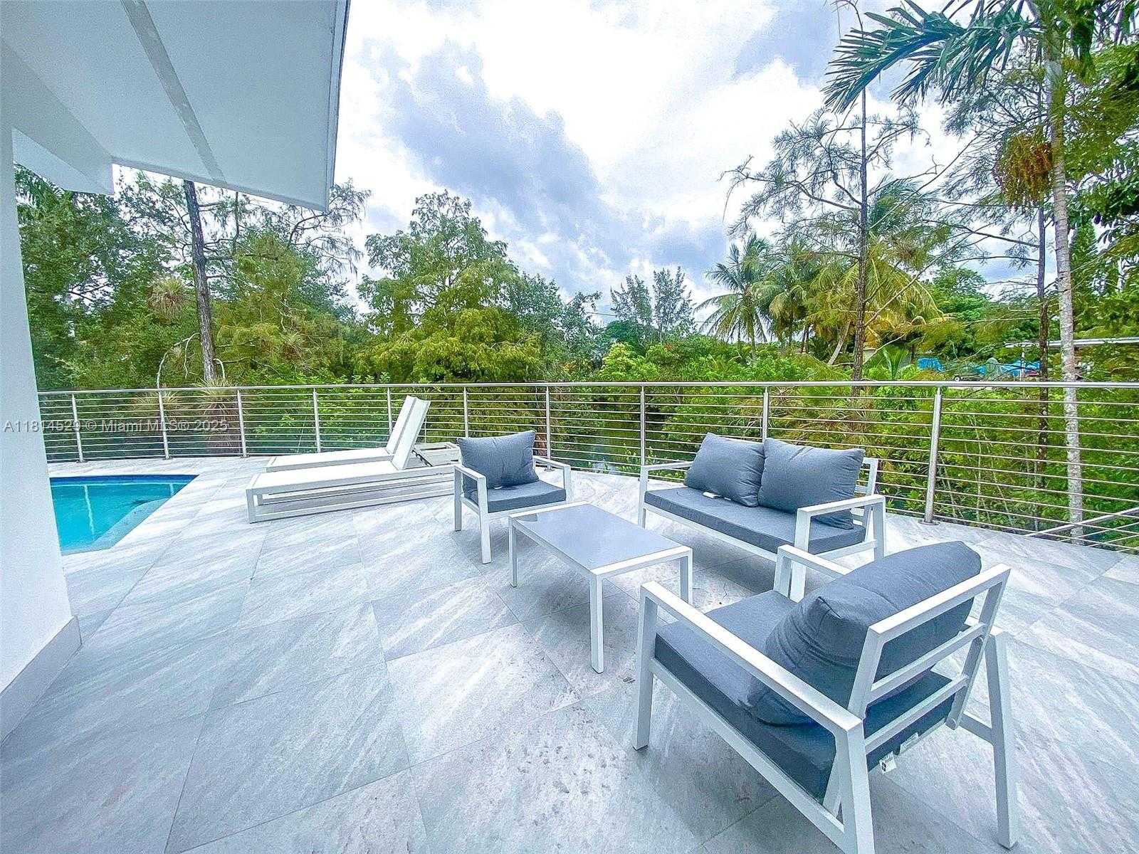 Small Image of 6025 SOUTH WEST 72ND AVE #-, Miami Number 25