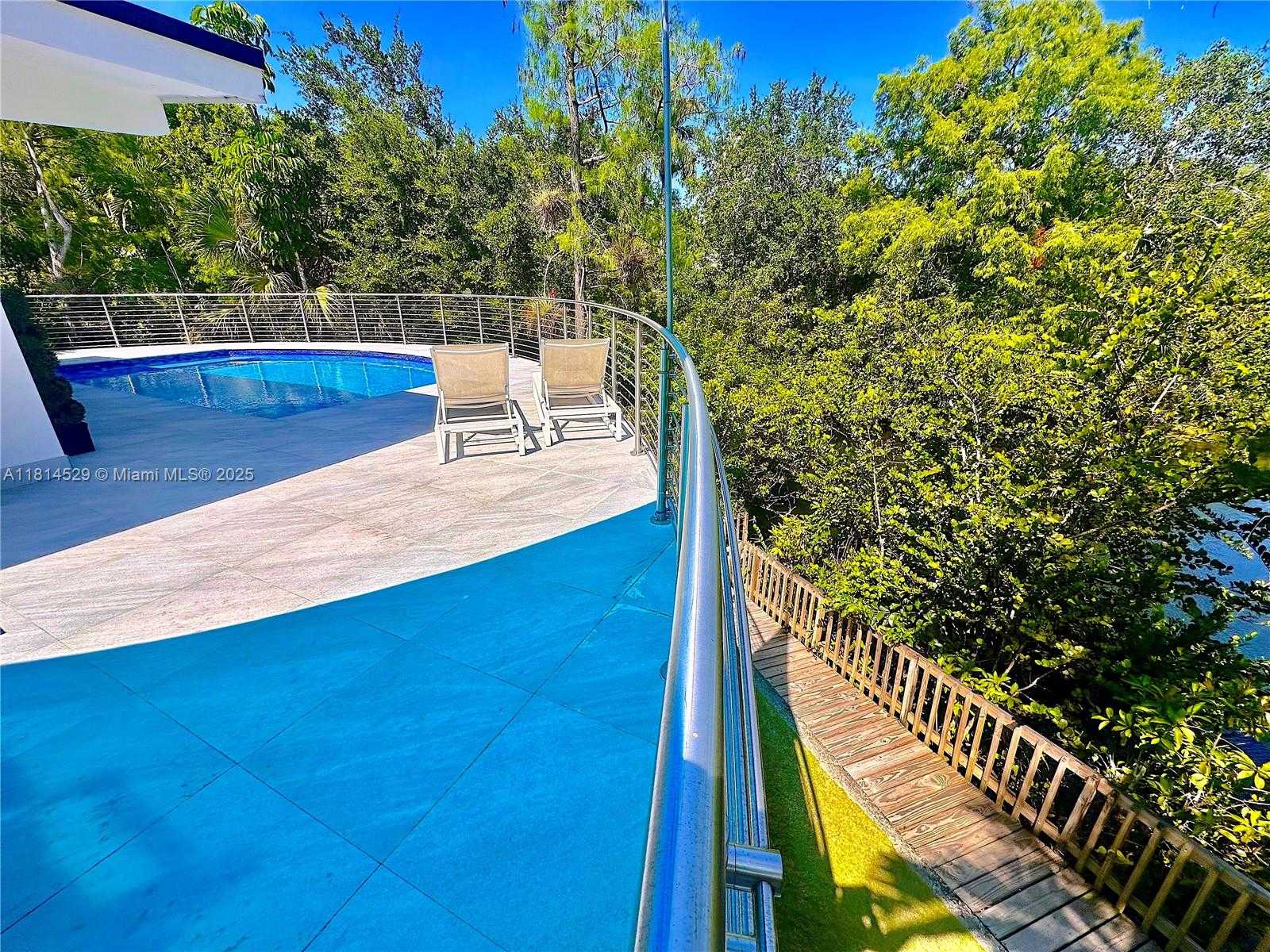 Small Image of 6025 SOUTH WEST 72ND AVE #-, Miami Number 28