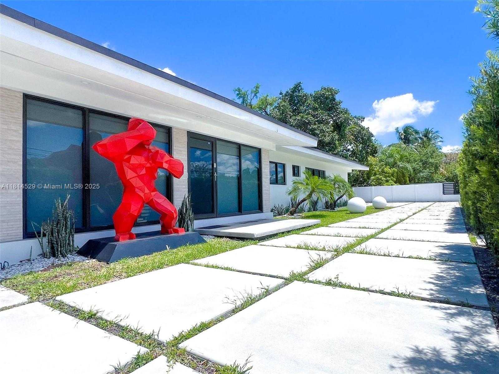 Small Image of 6025 SOUTH WEST 72ND AVE #-, Miami Number 5