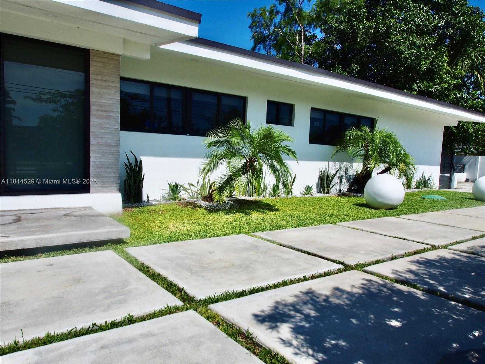 Small Image of 6025 SOUTH WEST 72ND AVE #-, Miami Number 8