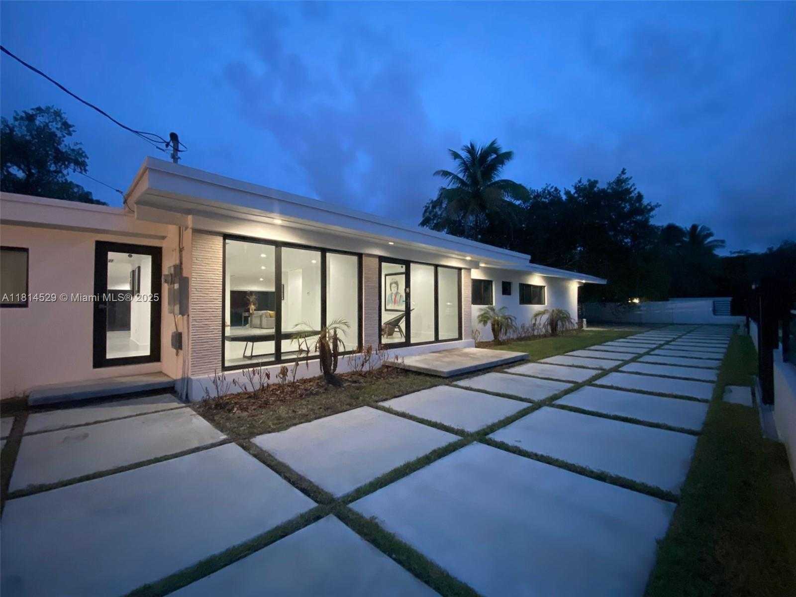 Small Image of 6025 SOUTH WEST 72ND AVE #-, Miami Number 9