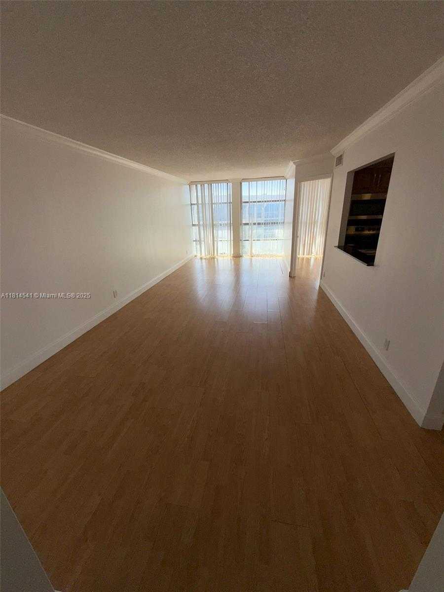 Small Image of 701 THREE ISLANDS BLVD #511, Hallandale Beach Number 16