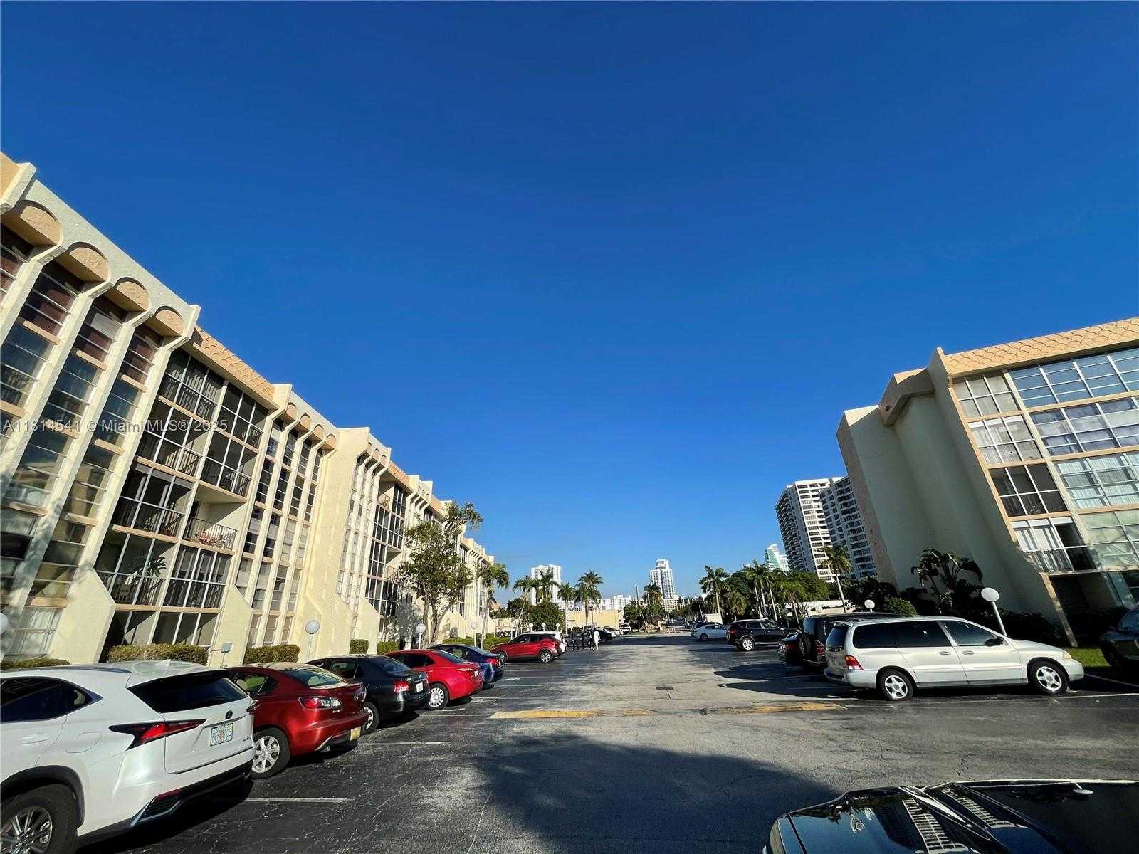 Small Image of 701 THREE ISLANDS BLVD #511, Hallandale Beach Number 44