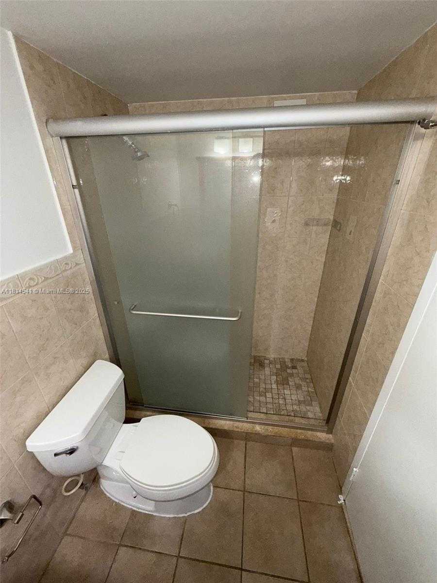 Small Image of 701 THREE ISLANDS BLVD #511, Hallandale Beach Number 7