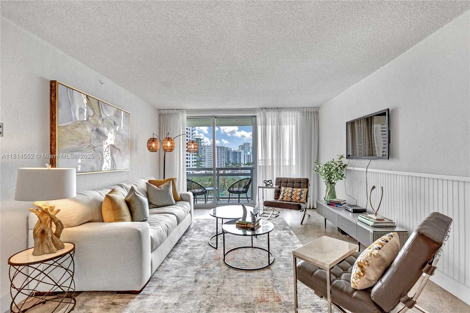Small Image of 1500 BAY ROAD #830S, Miami Beach Number 2