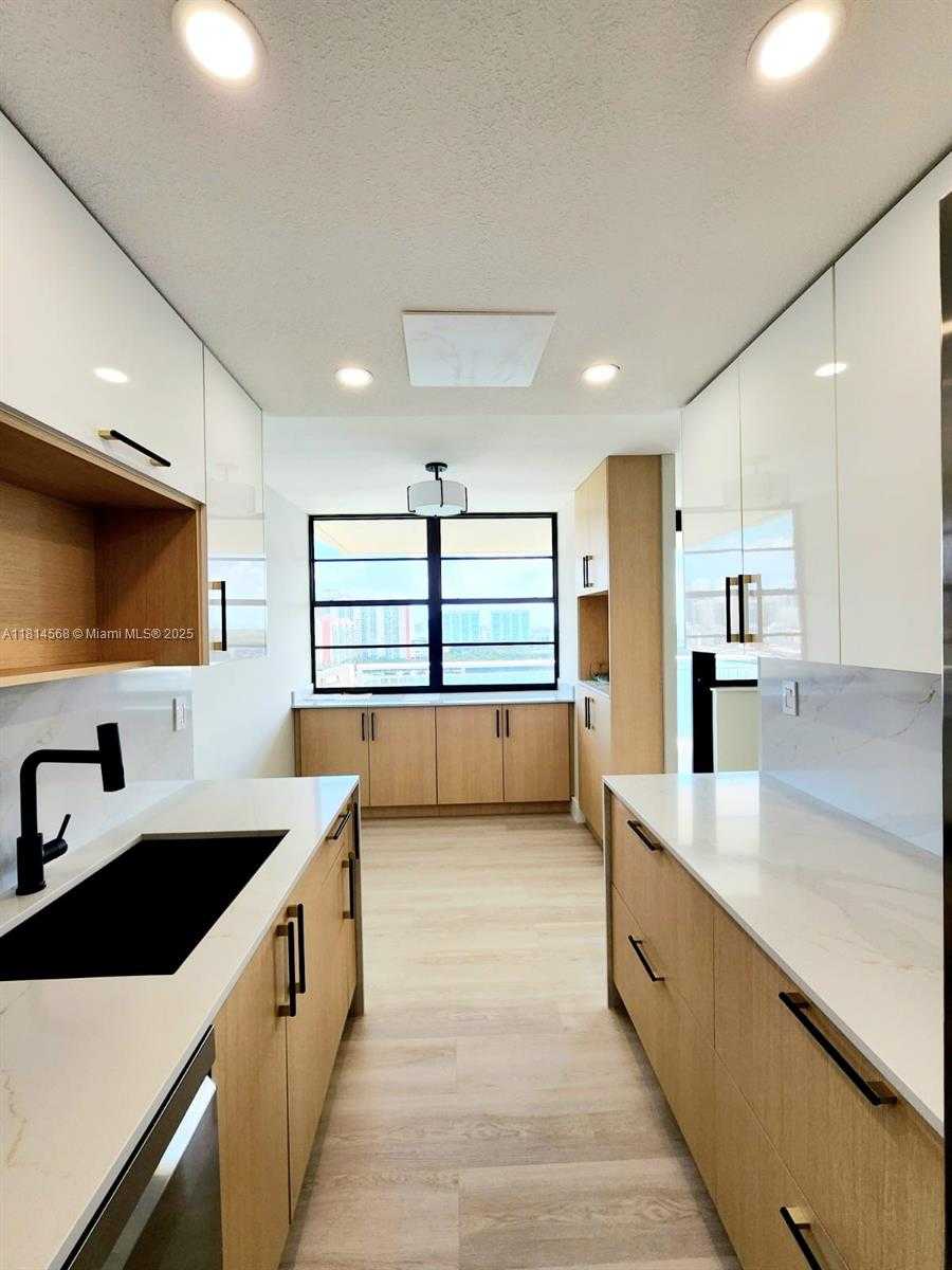 Small Image of 250 174TH ST #1618, Sunny Isles Beach Number 16