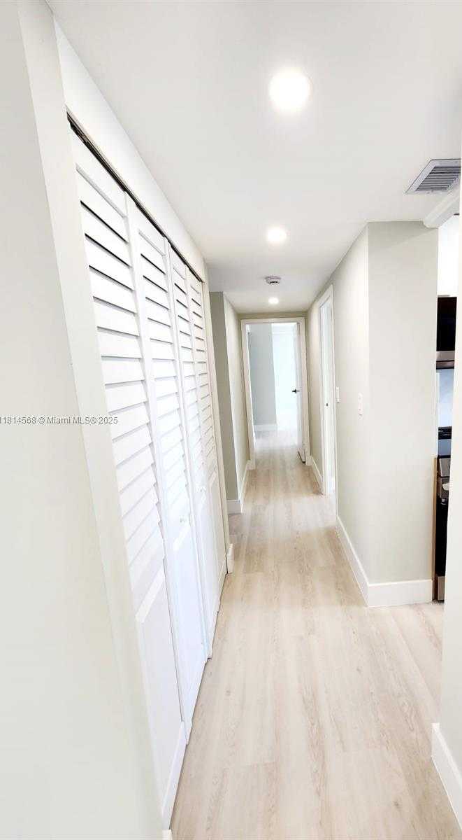 Small Image of 250 174TH ST #1618, Sunny Isles Beach Number 19