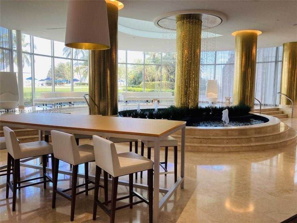 Small Image of 5161 COLLINS AVE #301, Miami Beach Number 13
