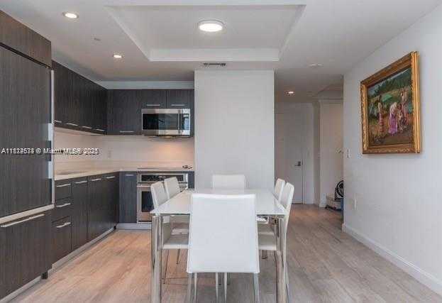 Small Image of 45 SOUTH WEST 9TH ST #3305, Miami Number 10
