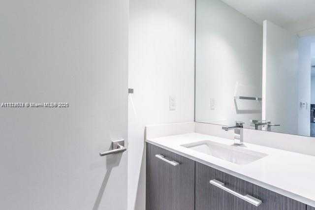 Small Image of 45 SOUTH WEST 9TH ST #3305, Miami Number 16