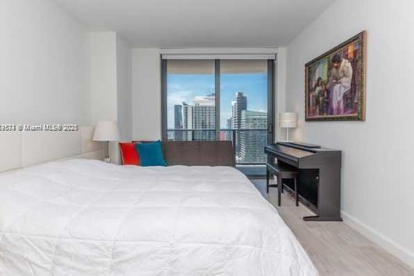 Small Image of 45 SOUTH WEST 9TH ST #3305, Miami Number 18