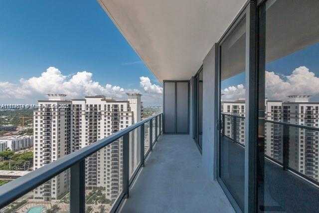 Small Image of 45 SOUTH WEST 9TH ST #3305, Miami Number 2