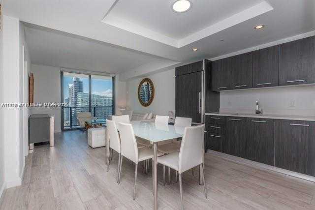 Small Image of 45 SOUTH WEST 9TH ST #3305, Miami Number 8