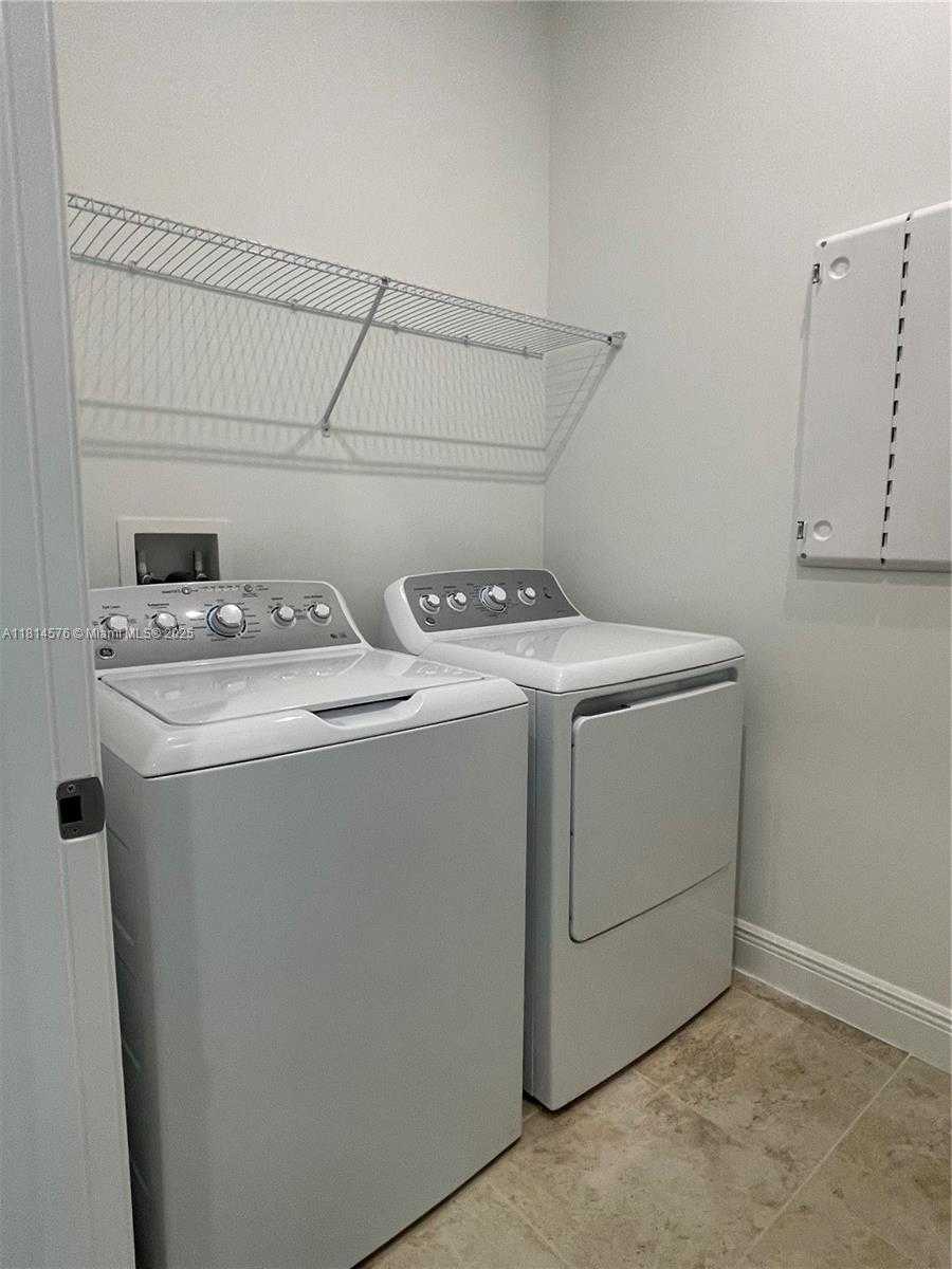 Imagen de Pequeño Objeto