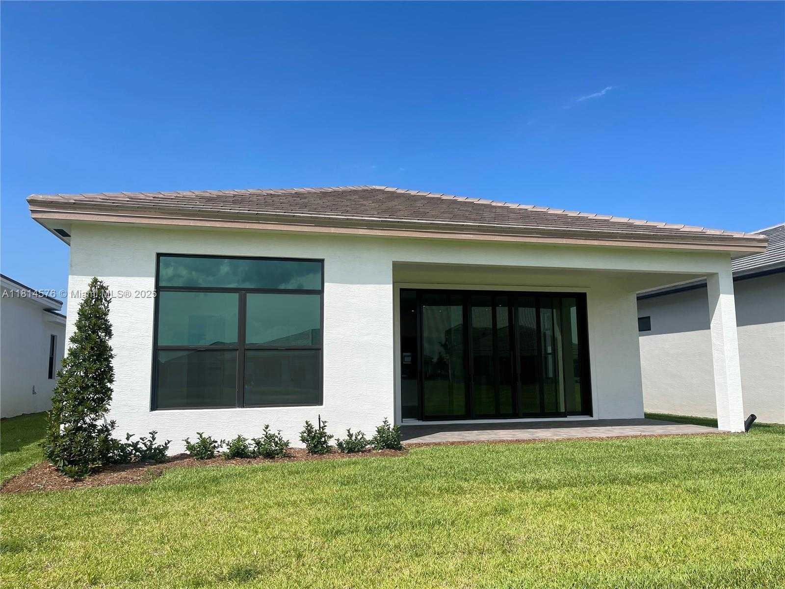 Imagen de Pequeño Objeto