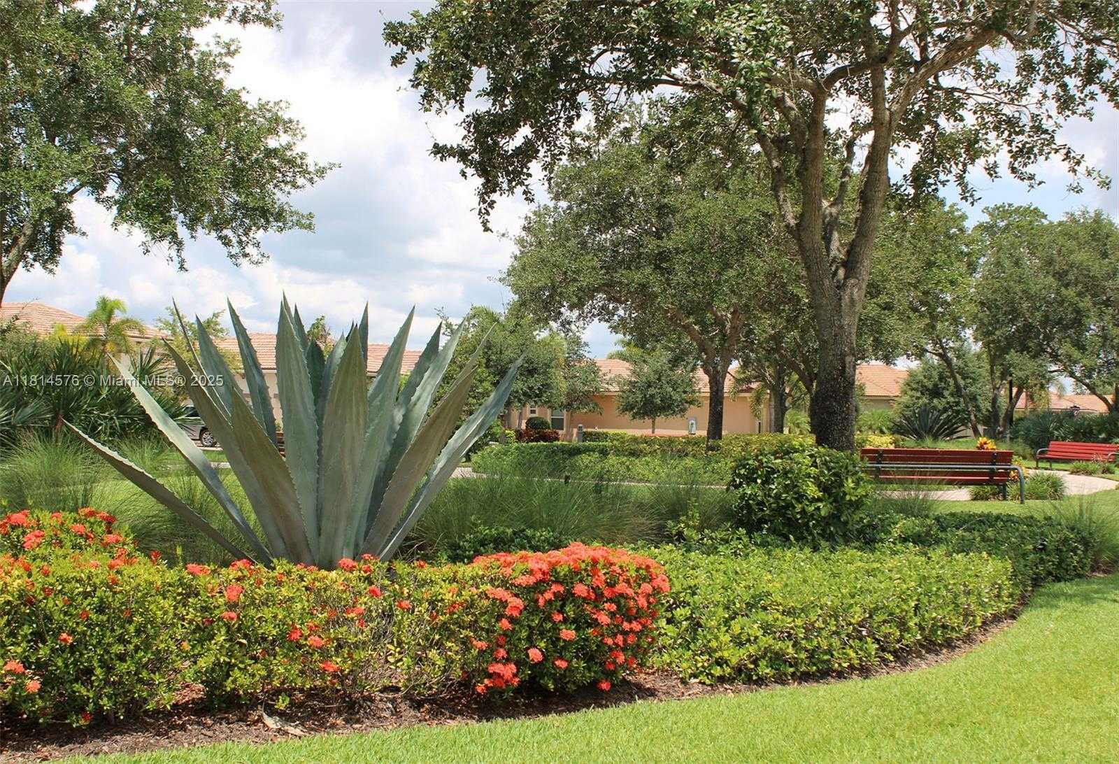 Imagen de Pequeño Objeto