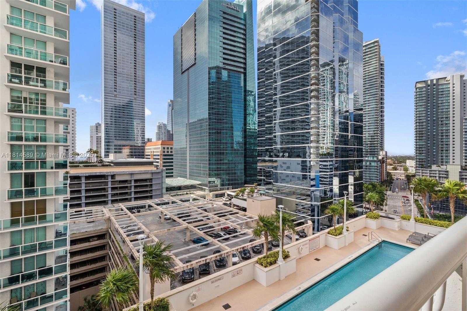 Small Image of 1200 BRICKELL BAY DR #1617, Miami Number 16