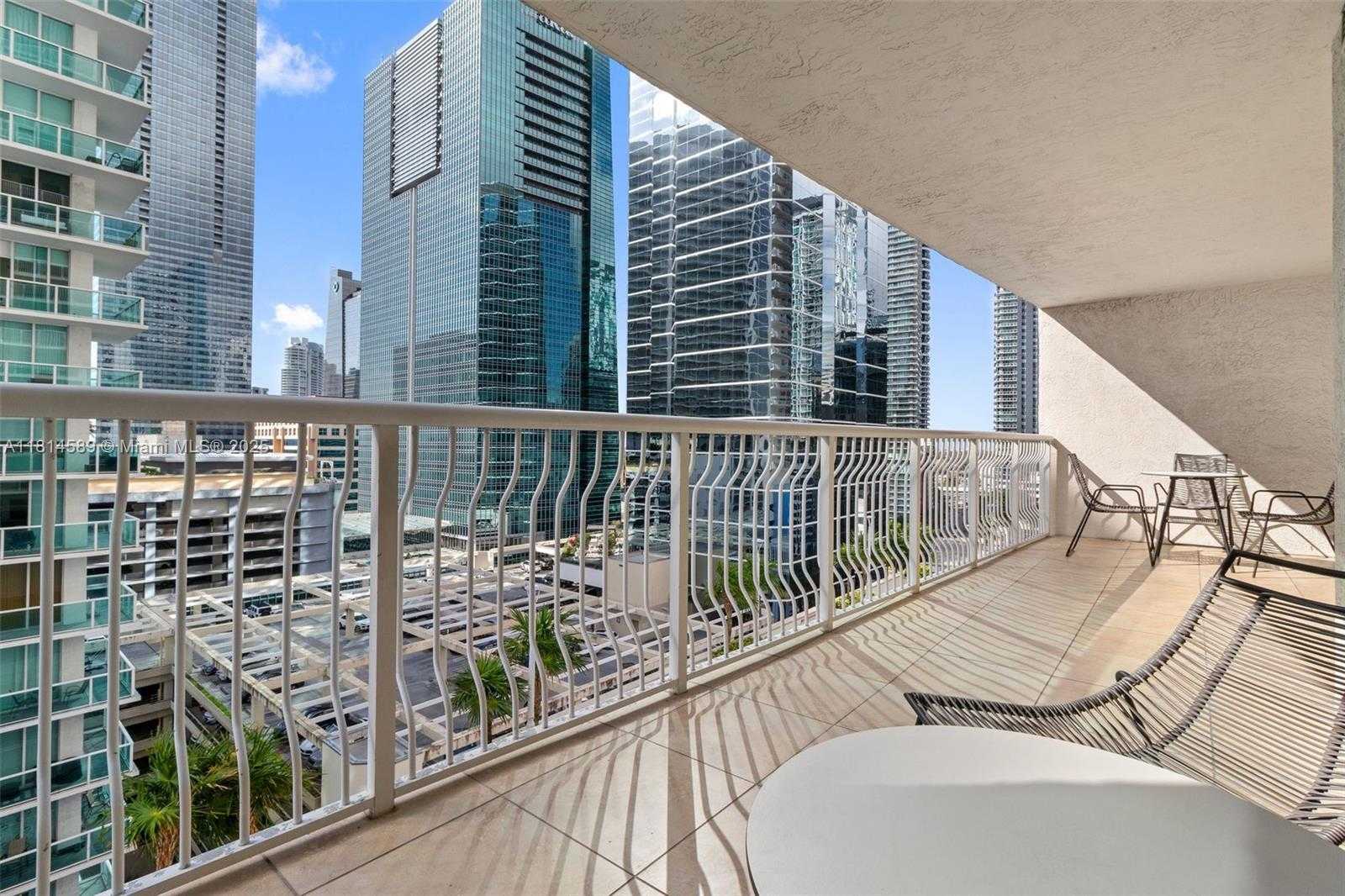 Small Image of 1200 BRICKELL BAY DR #1617, Miami Number 17