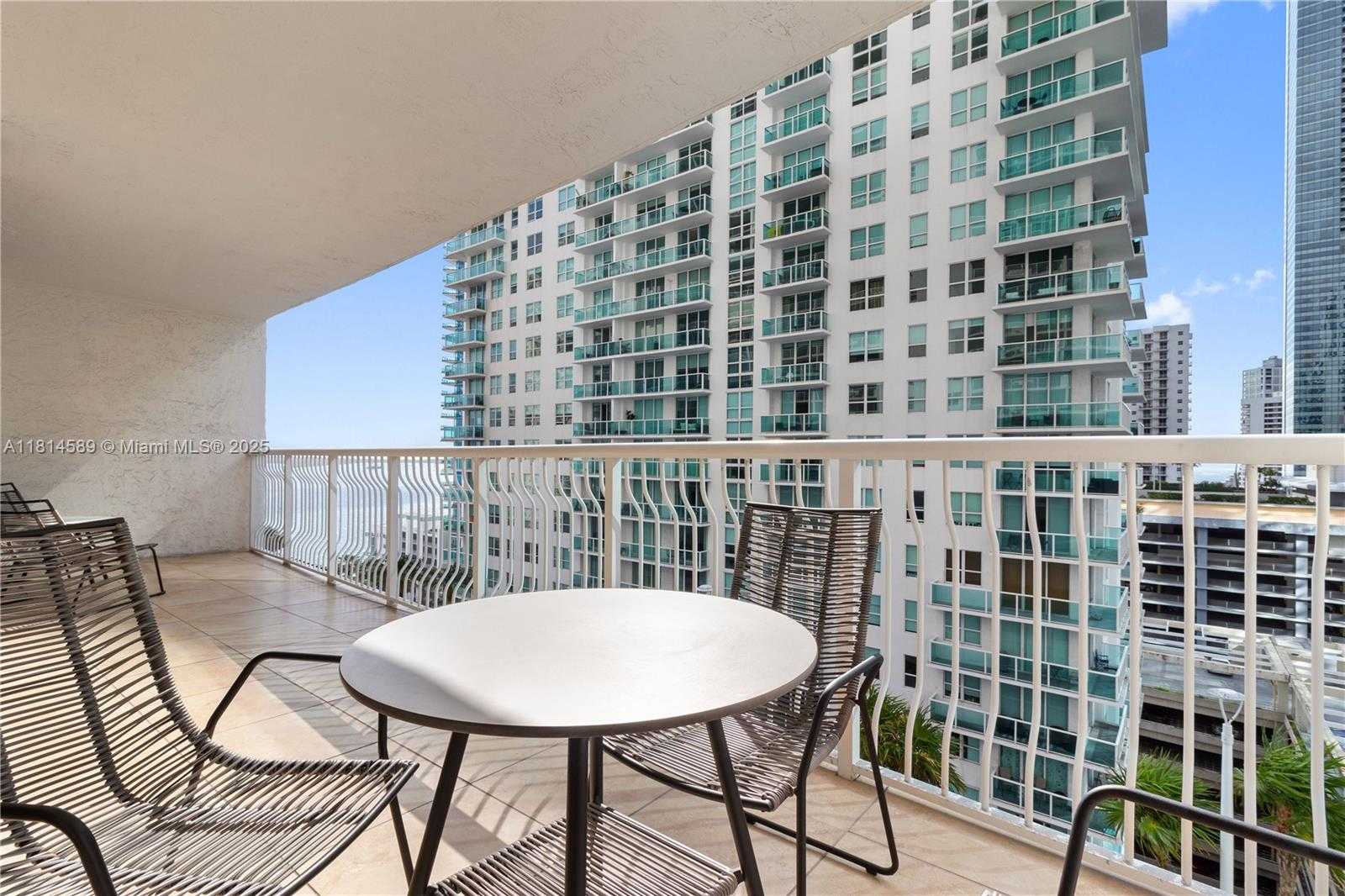 Small Image of 1200 BRICKELL BAY DR #1617, Miami Number 18