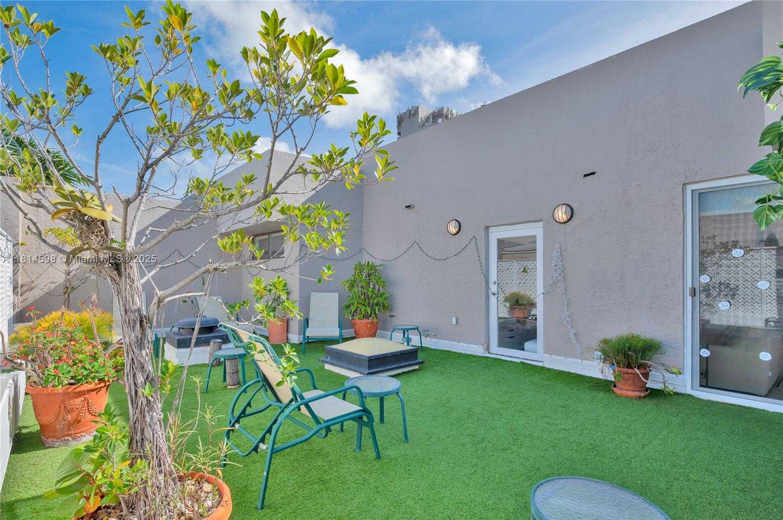 Small Image of 101 CRANDON BLVD #480, Key Biscayne Number 13