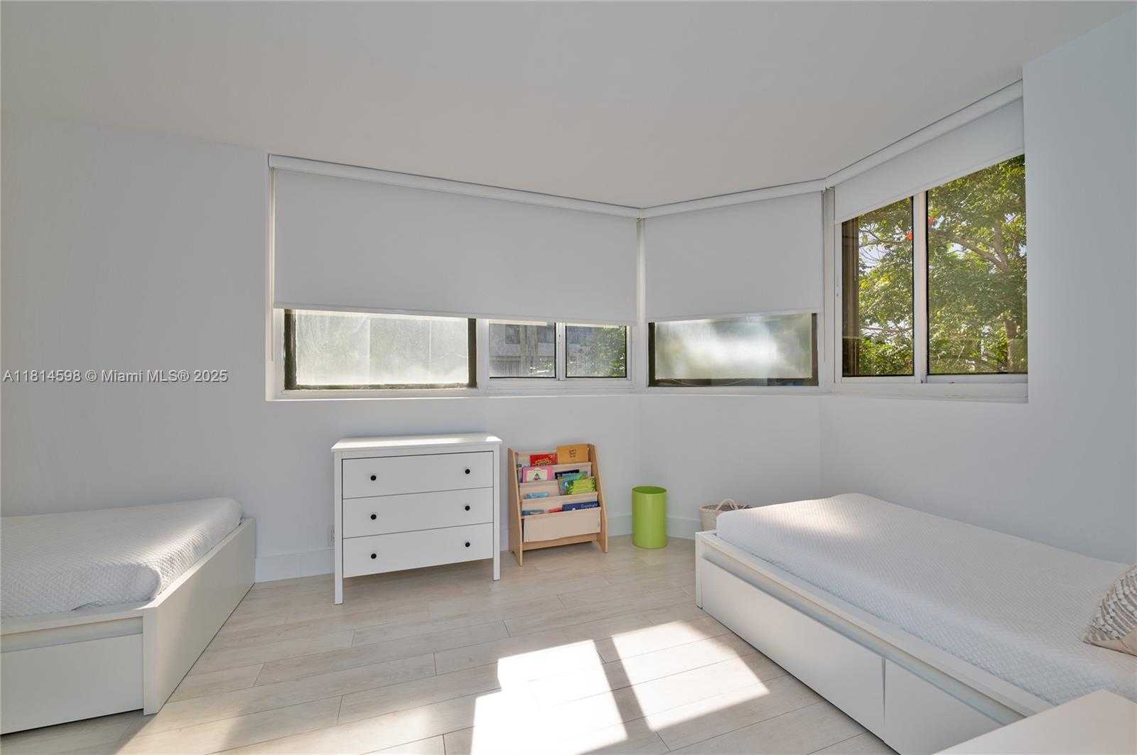 Small Image of 101 CRANDON BLVD #480, Key Biscayne Number 23