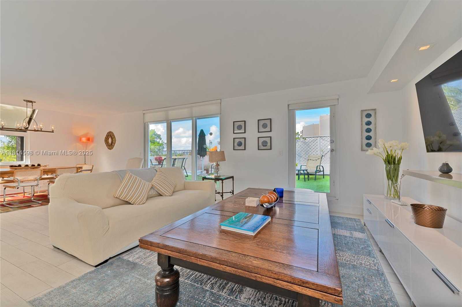 Small Image of 101 CRANDON BLVD #480, Key Biscayne Number 5