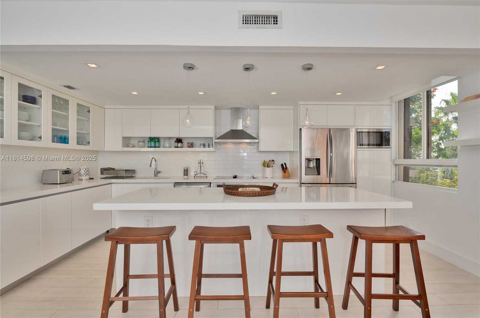 Small Image of 101 CRANDON BLVD #480, Key Biscayne Number 7